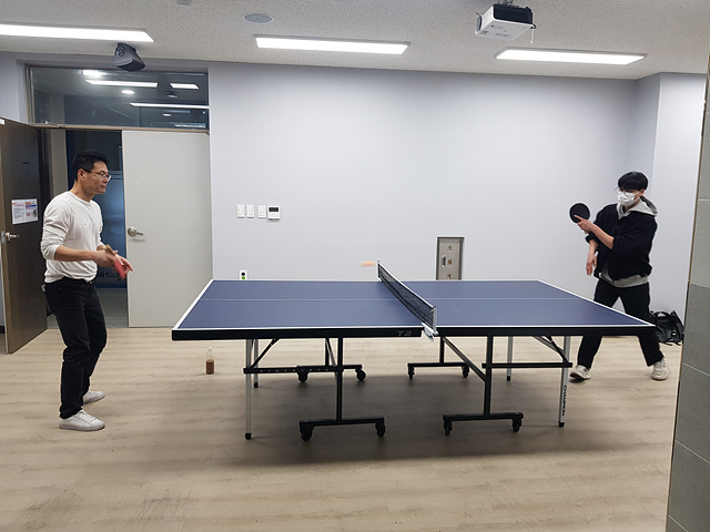 학과 탁구대